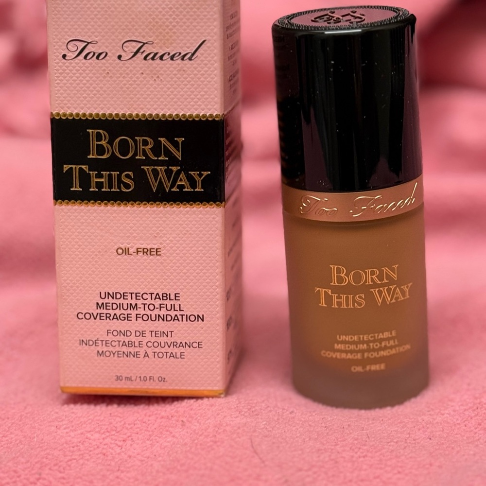 Too Faced Born This Way Foundation - Tan